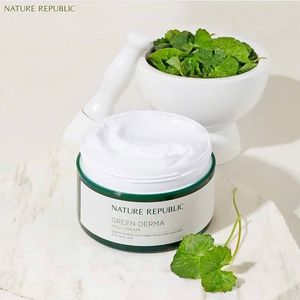 Image post by @naturerepublic_unionsquare on Instagram