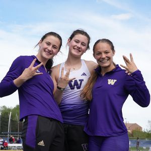 Image post by @uwtrack on Instagram