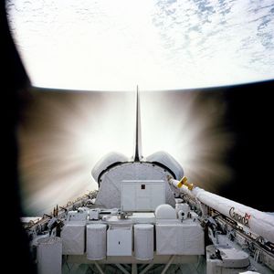Image post by @nasaartemis on Instagram