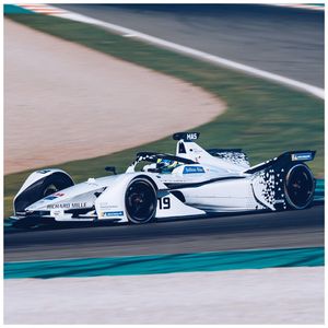 Image post by @susie_wolff on Instagram