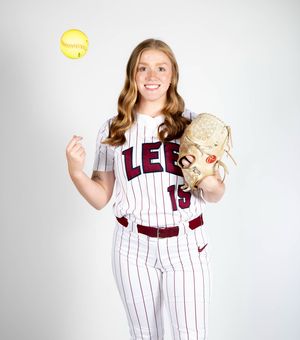 Image post by @leeusoftball on Instagram
