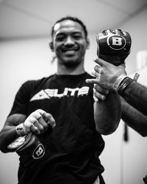 Image post by @bellatormma on Instagram