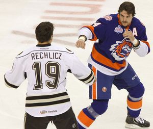 Image post by @hockeyfights on Instagram