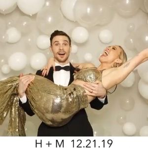 Image post by @theknot on Instagram