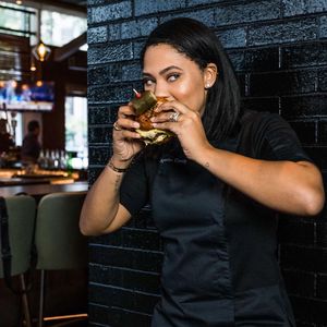 Image post by @ayeshacurry on Instagram