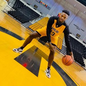 Image post by @gramblingathletics on Instagram