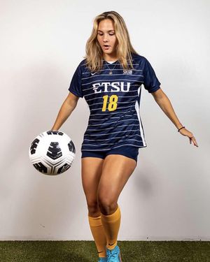 Image post by @etsuwsoccer on Instagram