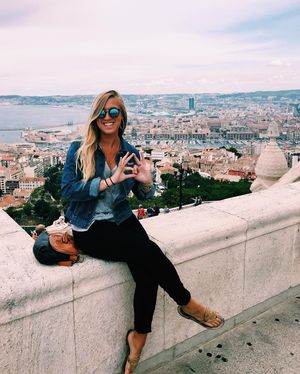Image post by @charlottezta on Instagram