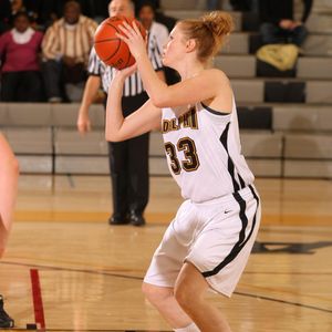 Image post by @adelphi_wbb on Instagram