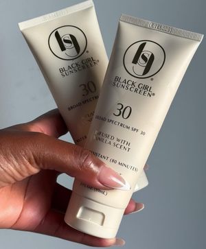 Image post by @blackgirlsunscreen on Instagram