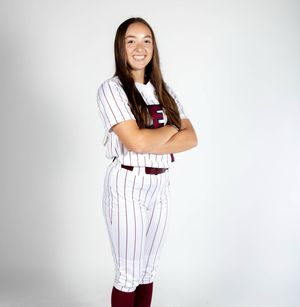 Image post by @leeusoftball on Instagram