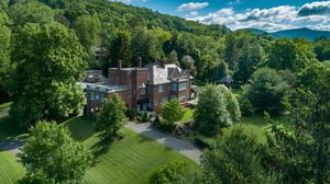 Image post by @christiesrealestate on Instagram