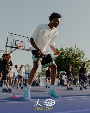 Image post by @shoepalace on Instagram