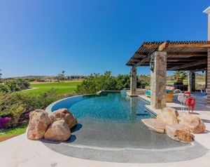 Image post by @christiesrealestate on Instagram