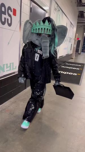 Video post by @onherturf on TikTok