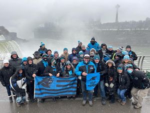 Image post by @roaringriot on Instagram