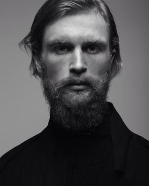 Image post by @agenciamodels_athens on Instagram