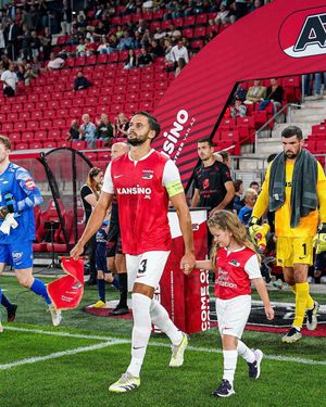 Image post by @azalkmaar on Instagram