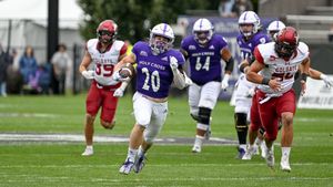 Image post by @HCrossFB on Twitter/X