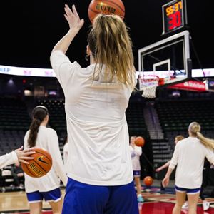 Image post by @drakewbb on Instagram