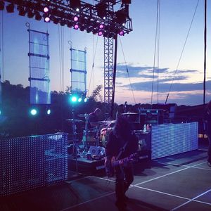 Image post by @billyidol on Instagram