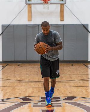 Image post by @isaiahthomas on Instagram
