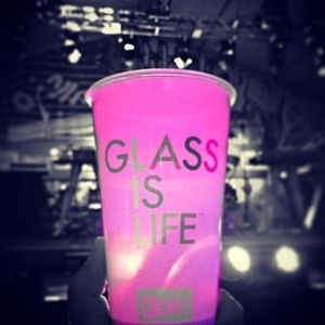 Image post by @oi_glass on Instagram