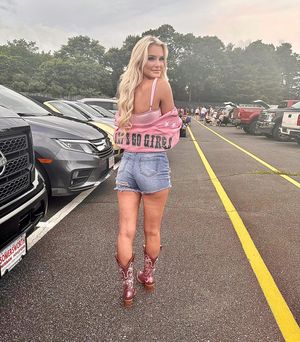 Image post by @jeaniusjackets on Instagram