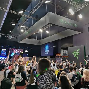 Image post by @razer on Instagram