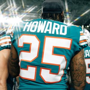Image post by @dolphins_esp on Instagram