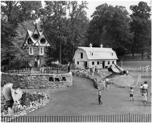 Image post by @mdhistory on Instagram