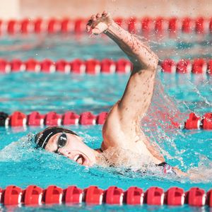 Image post by @stanfordwswim on Instagram