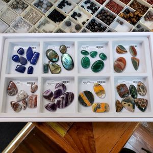 Image post by @beadcache on Instagram