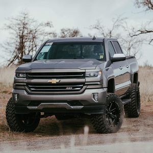 Image post by @cal.cars on Instagram