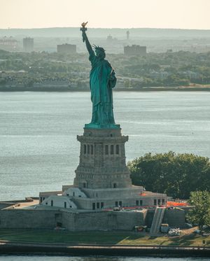 Image post by @nyonair on Instagram