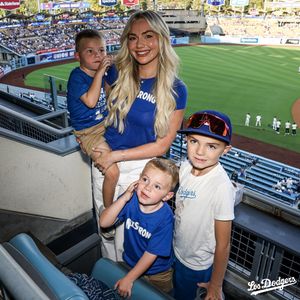 Image post by @losdodgers on Instagram