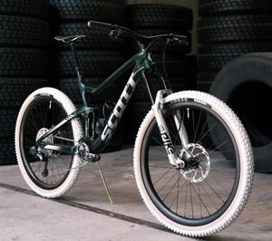 Image post by @esigrips on Instagram