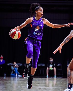 Image post by @phoenixmercury on Instagram