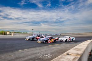 Image post by @dinahmariephotography on Facebook