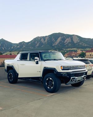 Image post by @cucarclub on Instagram