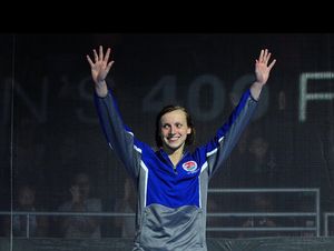 Image post by @katieledecky on Twitter/X