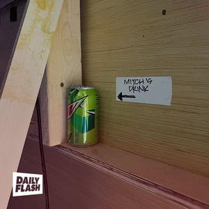 Image post by @dailyflash.tv on Instagram