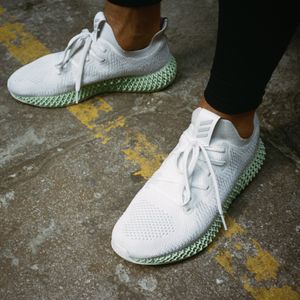 Image post by @adidasrunning on Twitter/X