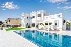 Image post by @christiesrealestate on Instagram