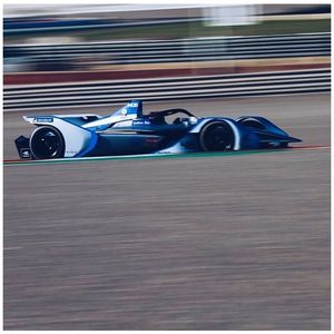 Image post by @susie_wolff on Instagram