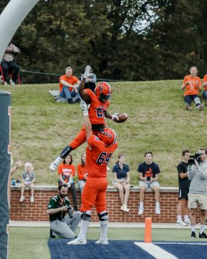 Image post by @hopecollegefb on Instagram