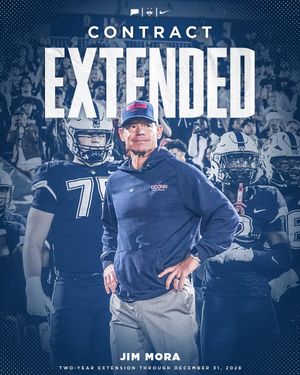 Image post by @UConnFootball on Twitter/X