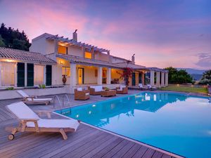 Image post by @christiesrealestate on Instagram