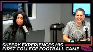 Video post by @elvisduranshow on YouTube