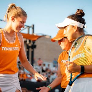 Image post by @vol_wtennis on Instagram